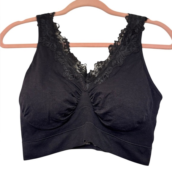 Rhonda Shear Seamless Bra with Lace Inserts - Picture 2 of 5